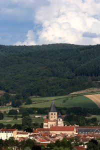 Cluny, Saône-et-Loire, France, le 16/8/2015 - Abbaye de Cluny dédiée à Saint Pierre, ancien monastère bénédictin à Cluny. - Unbekannt