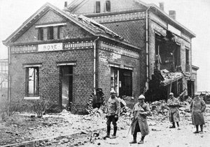 Gare endommagée à Roye, France, Première Guerre mondiale, 1918 - Unbekannt