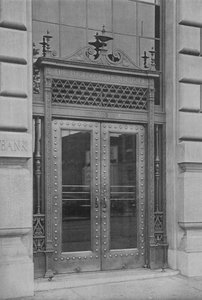 Détail de la porte d