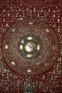 Roue du Dharma à Wat Chedi Luang, Chiang Mai, Thaïlande - Unbekannt