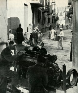 Dispersé dans les ruelles du Caire, une petite industrie... 1942-1943, 1945 - Unbekannt
