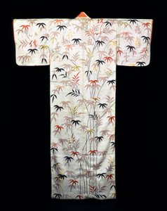 Kimono de dame en satin blanc brodé, japonais, période Edo, 1600-1867 - Unbekannt