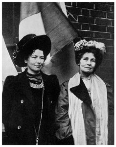 Emmeline Pankhurst, suffragette britannique, et sa fille Christabel, début du 20ème siècle - Unbekannt