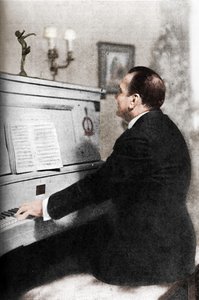 Enrico Caruso - Le célèbre ténor italien au piano