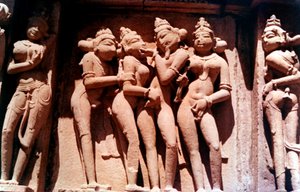 Sculpture érotique, temple hindou, Khajuraho, Inde, 950 - 1050