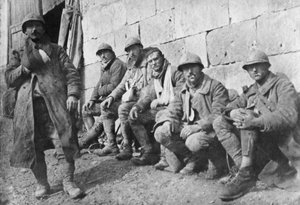 Blessés français évacués après la bataille de Plessis-de-Roye, Picardie, France, 30 mars 1918 - Unbekannt