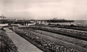 Jardins floraux et le West Pier, Brighton, Sussex, 1938