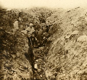 Tranchées allemandes détruites par des bombardements, Verdun, nord de la France - Unbekannt