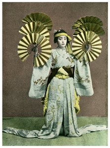 Fille exécutant une danse de l