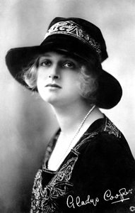 Gladys Cooper, actrice anglaise