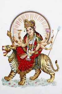 Déesse Sherawali (Durga) chevauchant un tigre, Rishikesh, Inde