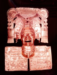 Pendentif en or représentant Mitlantecuhtli, dieu aztèque des morts, 15e siècle - Unbekannt