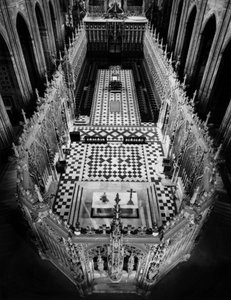 Architecture gothique : vue de la clôture du chœur de la cathédrale Sainte-Cécile d