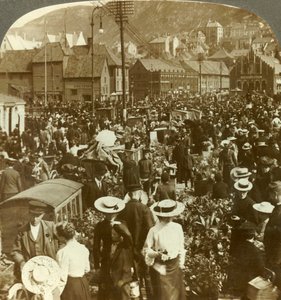 Grand marché de Bergen animé, le marché aux fleurs au nord du marché aux poissons, Norvège, c1905 - Unbekannt