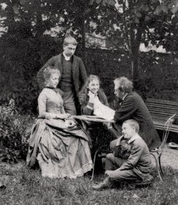 Gustave Eiffel, ingénieur français, avec sa famille - Unbekannt