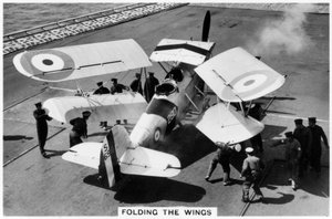 Hawker Osprey sur le pont du porte-avions HMS Eagle, 1937