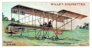 Henri Farman dans le biplan Farman, aviateur et constructeur d