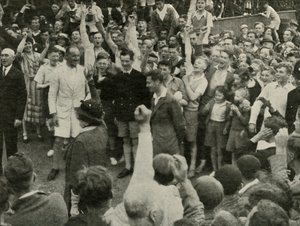 Sa Majesté à son camp de garçons à Southwold, 1937 - Unbekannt