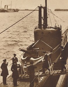 Visite de la flotte nationale - Le roi Édouard monte à bord du sous-marin Narwhal, 1936-1937 - Unbekannt