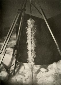 Cristaux de glace formés sur la ligne d