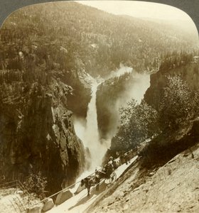 Beauté imposante de Rjukanfos enveloppé de brume, la chute écumante, Norvège, vers 1905 - Unbekannt