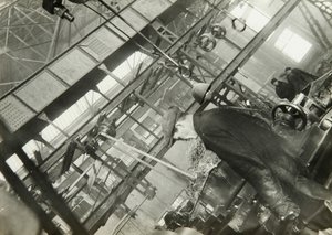 Dans une usine de mécanique, URSS, années 1930