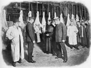 Inspection de la viande au marché de Smithfield, Londres, vers 1903 - Unbekannt