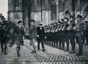 Inspection des troupes au pied de la cathédrale de Cologne, 1919, 1945 - Unbekannt