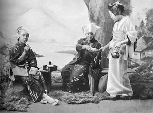 Paysannes japonaises prenant le thé à un reposoir, 1902