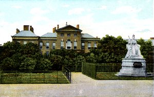 Palais de Kensington et statue de la reine Victoria, Londres, 20ème siècle - Unbekannt