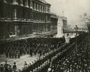 Le roi George VI assistant à la cérémonie du jour de l