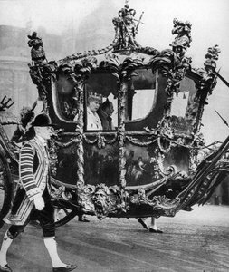 Le roi George V et la reine Mary en route pour l