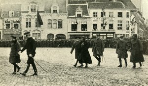 Le roi George V à Furnes, Belgique, Première Guerre mondiale, 4 décembre 1914, 1920