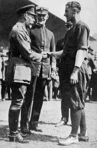 Le roi George V recevant un soldat américain qui jouait au baseball, vers 1910, 1936 - Unbekannt
