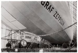 Cérémonie de lancement du Zeppelin LZ127 Graf Zeppelin, Friedrichshafen, Allemagne, 9 juillet 1928, 1933 - Unbekannt