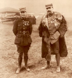 Lieutenant Georges Guynemer et Capitaine Félix Brocard, pilotes de chasse français, 5 février 1916 - Unbekannt