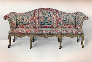 Long canapé rembourré: en forme de serpentine, sculpté et doré, vers 1750 - Unbekannt