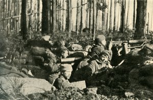 Mitrailleuse Maxim en action sur le front britannique, Première Guerre mondiale, 1915, vers 1920 - Unbekannt
