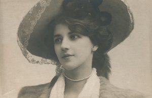 Miss Ethel Warwick, 1882-1951, vers 1930