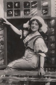 Mlle Isabel Jay, 1879-1927, comme Christine dans Cher Petit Danemark, vers 1909 - Unbekannt