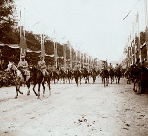 Officiers montés, défilé de la victoire, Paris, France, vers 1918-1919 - Unbekannt