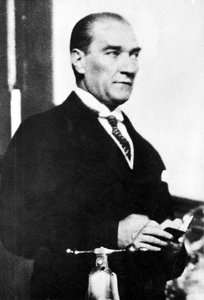 Mustafa Kemal Atatürk 1881-1938, homme d