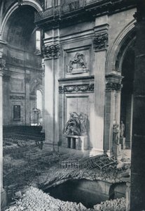 Transept nord de la cathédrale Saint-Paul après le bombardement, 1941 - Unbekannt