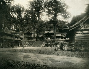 Un des nombreux temples à Nikko, Japon, site de pèlerinage des sanctuaires sacrés, 1936 - Unbekannt