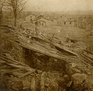 Dortoir en plein air au Fort de Tavannes, Verdun, nord de la France - Unbekannt