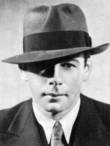 Paul Muni, acteur de cinéma américain, 1934-1935 - Unbekannt