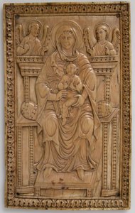 Plaque avec Vierge en majesté et l