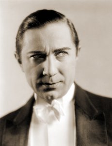 Portrait de Bela Lugosi, c.1930 (photo sépia) - Unbekannt