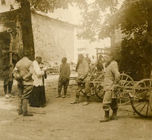 Prêtre disant la messe en plein air - Unbekannt