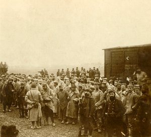 Prisonniers à Perthes les Hurlus, nord de la France, vers 1914-1918 - Unbekannt